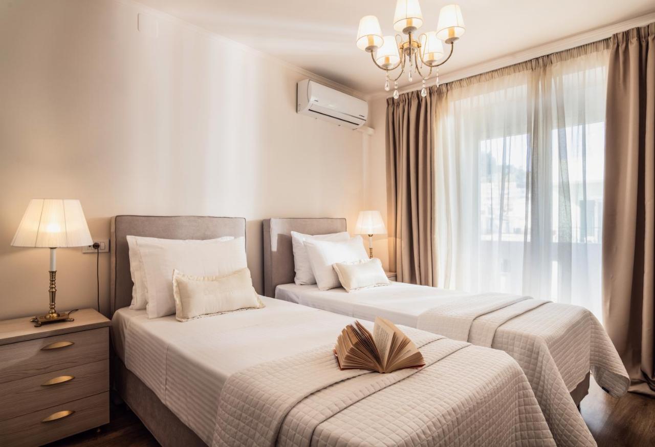 Maison Downtown Luxury Apartments! Zakynthos Town Exterior foto